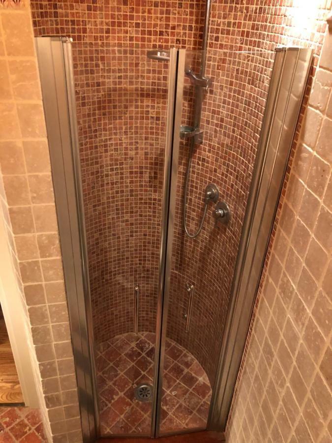 Storico Loft Nel Cuore Di لوكا المظهر الخارجي الصورة